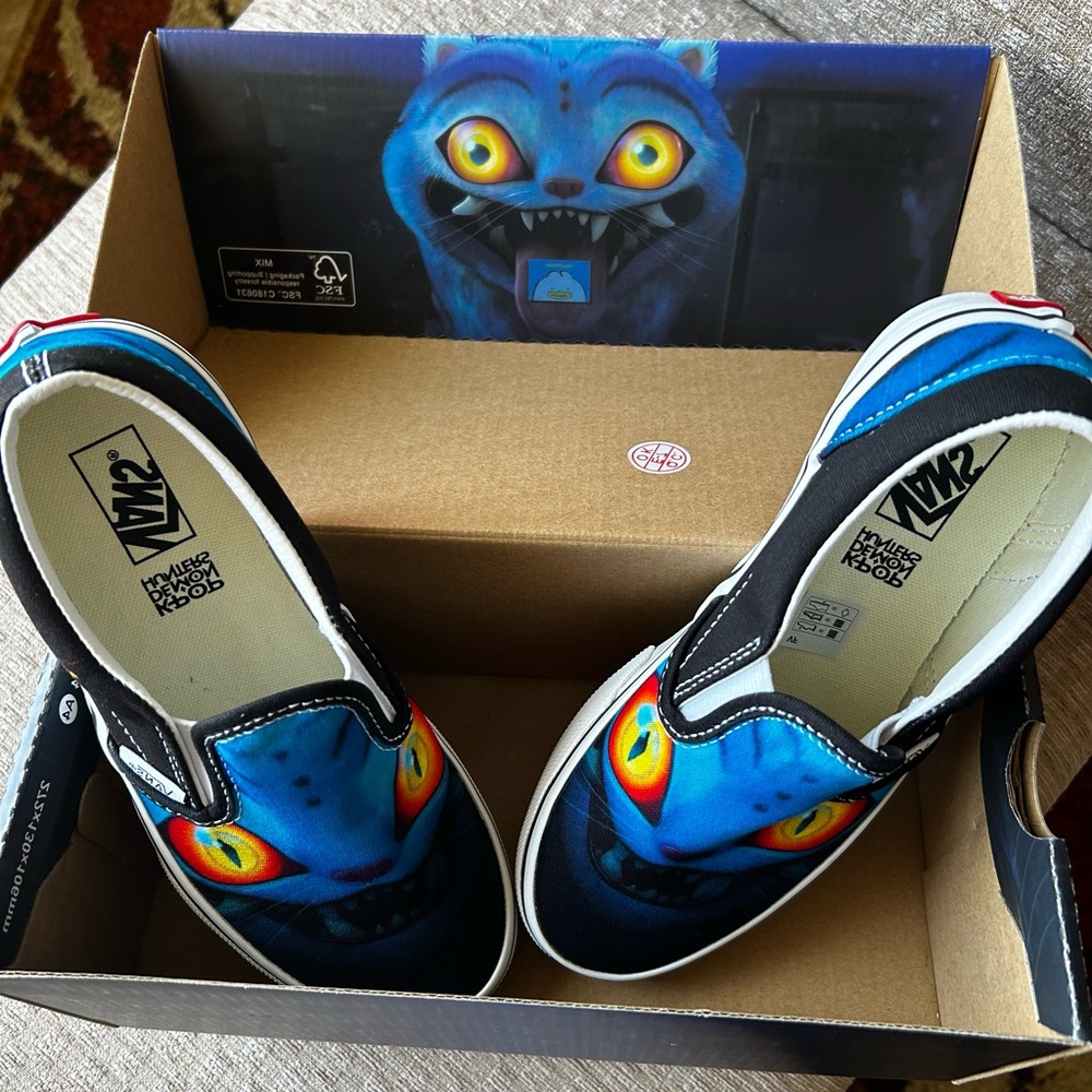 K POP Demon Hunters Vans Kids Derpy Tiger Slip-On Sneakers